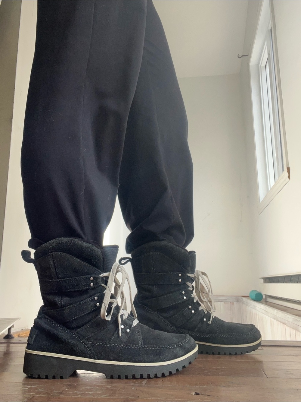 Sorel Black Suede Lace-Up Ankle Boots Women’s Size 9